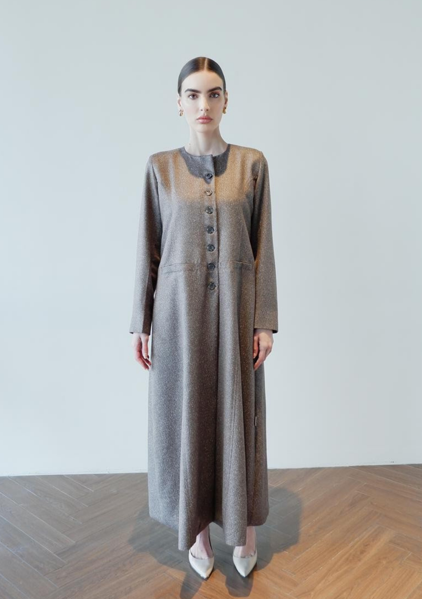 STRUCTURED LINE IN BROWN