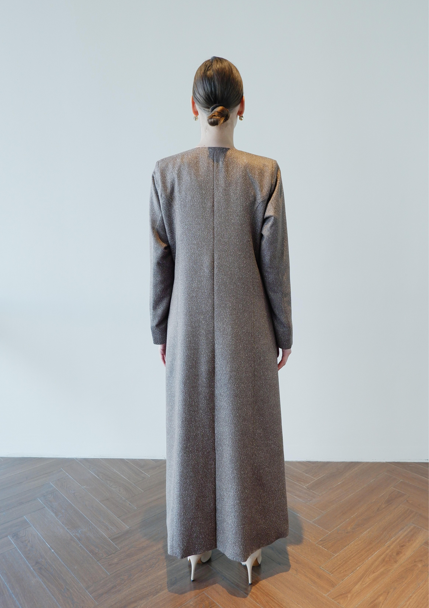 STRUCTURED LINE IN BROWN